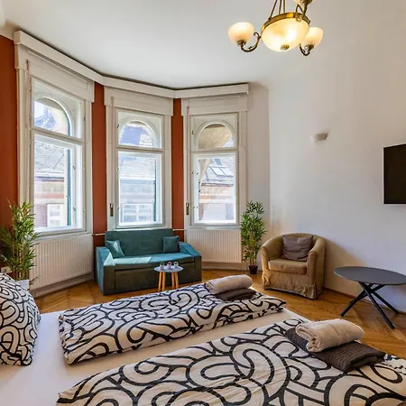 Apartman Hidden Gem Next Synagogue - A